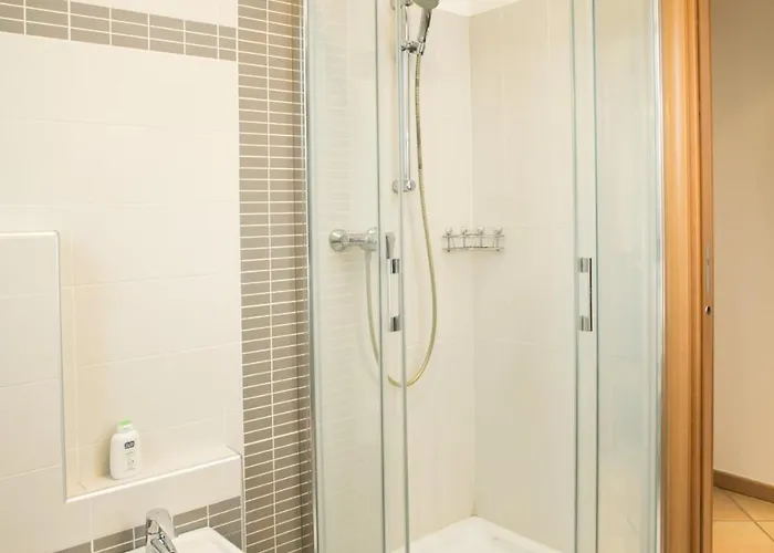 Apartamento Confortevole Vicino Ospedale Moriggia- Giardino, Wi-fi E Parcheggio