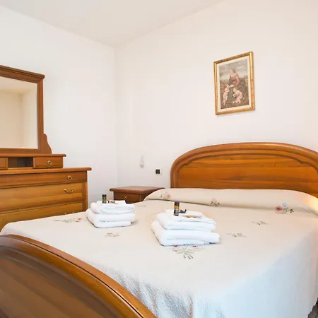 דירה Confortevole Vicino Ospedale Moriggia- Giardino, Wi-fi E Parcheggio