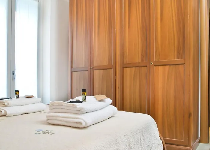 Confortevole Vicino Ospedale Moriggia- Giardino, Wi-fi E Parcheggio Апартаменты Граведона